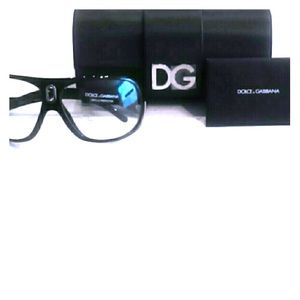 Hot Dolce & Gabbana black glasses